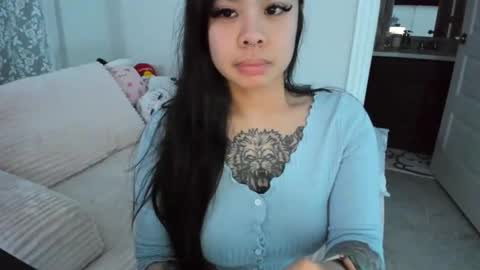 DOLLLFACE online show from April 8, 2026, 10:15 am