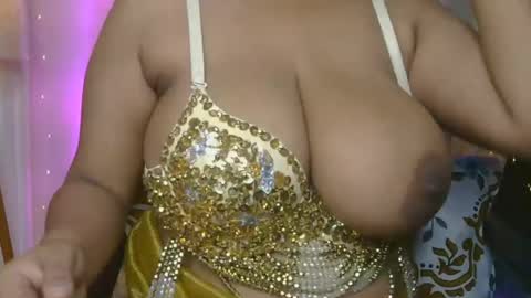 Snapshot of dolly_2 chatting on July 7, 2026, 4:15 am dolly_2 online show from July 7, 2026, 4:15 am