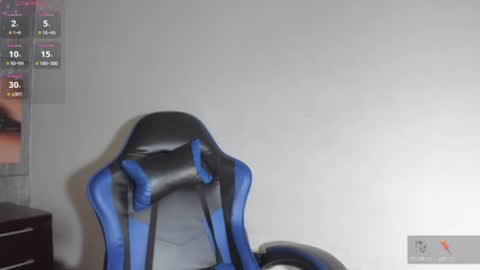 Snapshot of dolly_boob chatting on July 7, 2026, 6:47 am dolly_boob online show from July 7, 2026, 6:47 am