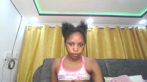 Snapshot of dollythegirl chatting on June 4, 2026, 1:33 am kadolly online show from June 4, 2026, 1:33 am