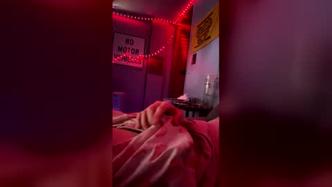 Snapshot of dom18888 chatting on March 29, 2026, 6:52 pm dom18888 online show from March 29, 2026, 6:52 pm