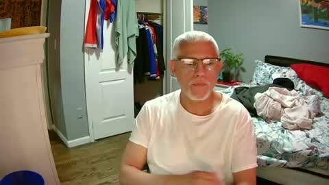 doman54 online show from April 20, 2026, 12:52 pm