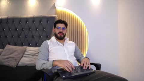 domboy  online show from May 3, 2026, 7:31 pm