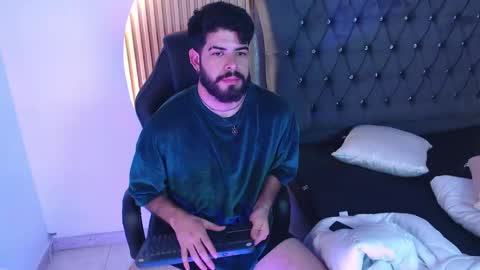 Snapshot of domboy_ chatting on May 27, 2026, 1:57 am domboy online show from May 27, 2026, 1:57 am