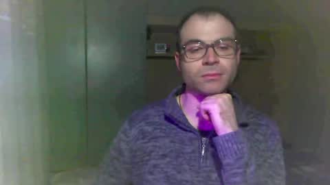 Snapshot of domco9 chatting on April 20, 2026, 6:09 pm domco9 online show from April 20, 2026, 6:09 pm