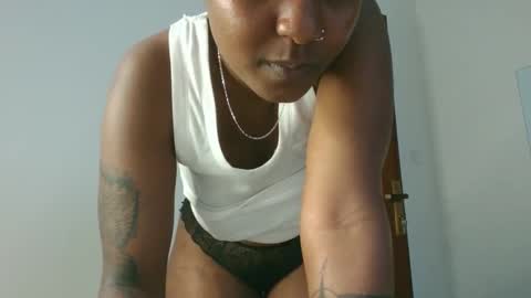 Amarie noels online show from October 19, 2025, 1:23 pm