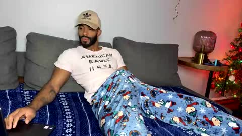 Domi online show from December 19, 2025, 10:11 am