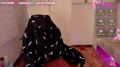 Snapshot of domina_deivis chatting on February 2, 2025, 8:24 am I WILL BE BACK ON WEDNESDAY DECEMBER 4 0100AM COLOMBIA TIME online show from February 2, 2025, 8:24 am