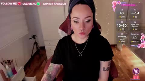 Snapshot of domina_deivis chatting on February 5, 2025, 7:50 am I WILL BE BACK ON WEDNESDAY DECEMBER 4 0100AM COLOMBIA TIME online show from February 5, 2025, 7:50 am