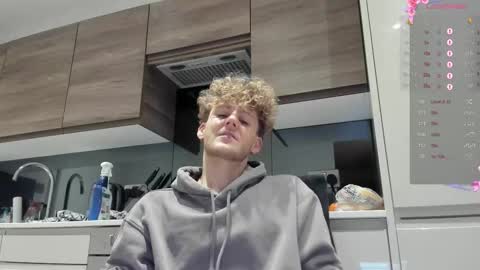 Alex...  online show from November 19, 2025, 9:59 pm