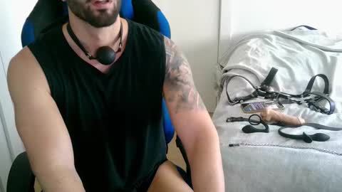 DominatedTitan online show from October 28, 2025, 12:09 pm