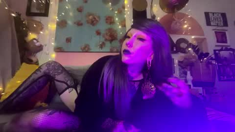 Snapshot of dominatrixmars chatting on December 28, 2024, 12:26 am Dominatrix Esther Mars online show from December 28, 2024, 12:26 am