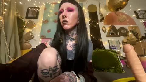 Snapshot of dominatrixmars chatting on February 6, 2025, 3:59 am Dominatrix Esther Mars online show from February 6, 2025, 3:59 am