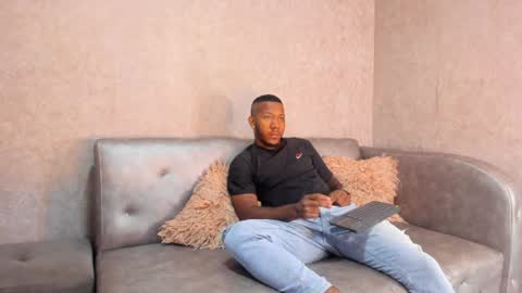 Dominic online show from July 9, 2026, 3:05 pm