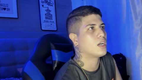 Snapshot of dominic_connor chatting on February 11, 2026, 3:33 am DOMI online show from February 11, 2026, 3:33 am