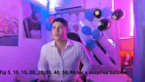 Snapshot of dominic_connor chatting on February 12, 2026, 5:24 am DOMI online show from February 12, 2026, 5:24 am