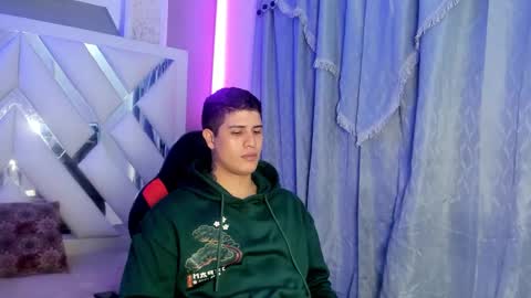 Snapshot of dominic_connor chatting on February 21, 2026, 3:40 am DOMI online show from February 21, 2026, 3:40 am