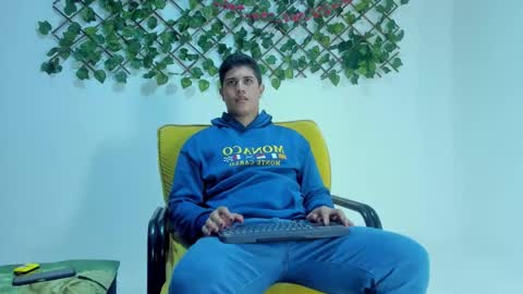 Snapshot of dominic_connor chatting on February 23, 2026, 3:37 am DOMI online show from February 23, 2026, 3:37 am