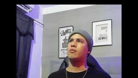 Snapshot of dominic_connor chatting on February 28, 2026, 3:40 am DOMI online show from February 28, 2026, 3:40 am