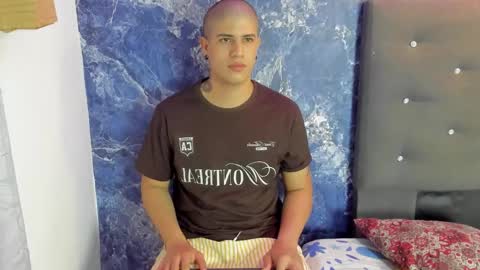 Snapshot of dominic_connor chatting on March 1, 2026, 10:06 am DOMI online show from March 1, 2026, 10:06 am