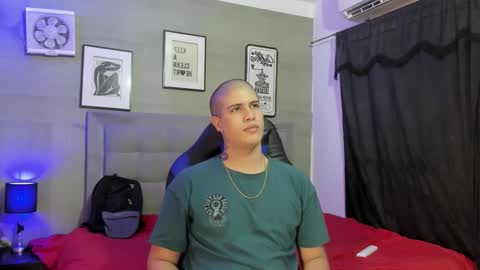 Snapshot of dominic_connor chatting on March 2, 2026, 3:30 am DOMI online show from March 2, 2026, 3:30 am