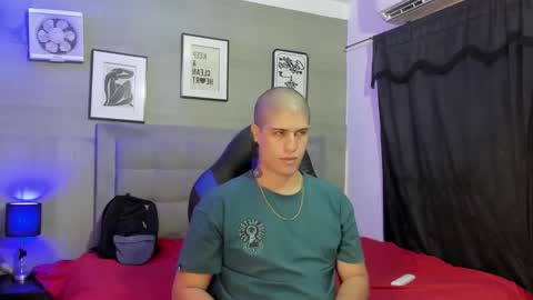 Snapshot of dominic_connor chatting on March 2, 2026, 5:08 am DOMI online show from March 2, 2026, 5:08 am