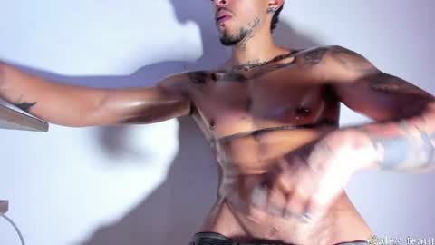 DOMI online show from November 30, 2025, 4:33 pm