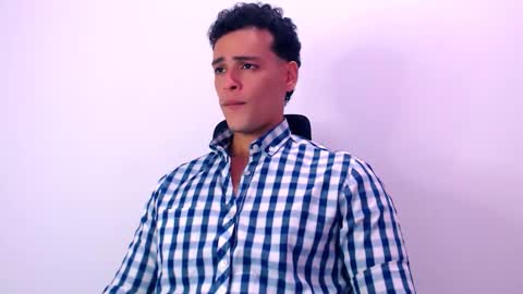 Dominic online show from October 10, 2025, 7:13 pm