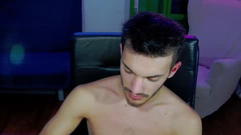 dominicvalente online show from November 3, 2025, 10:21 pm