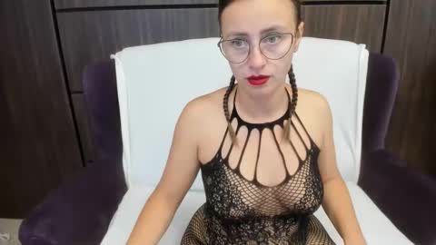 Dominna online show from September 24, 2025, 5:22 am