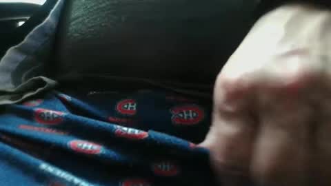 Dominique online show from November 28, 2025, 10:01 pm