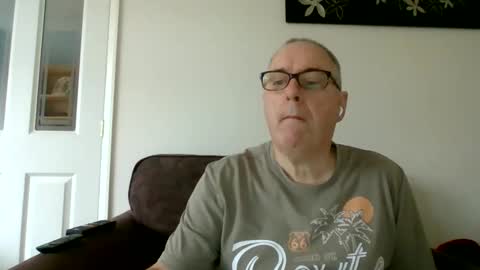 Snapshot of domjolly08 chatting on October 11, 2025, 2:26 pm David uk online show from October 11, 2025, 2:26 pm