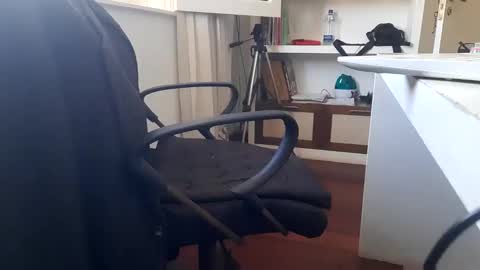 Dom Ruan CF online show from October 1, 2025, 5:52 pm