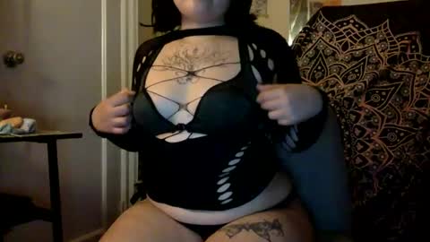 Snapshot of domvexxx chatting on October 22, 2025, 2:34 am DomVexxx online show from October 22, 2025, 2:34 am