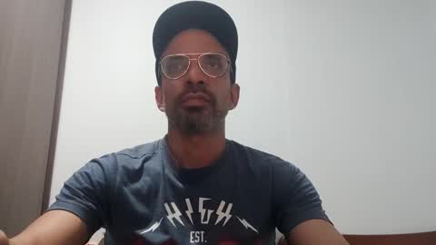 Snapshot of don__chi chatting on December 21, 2024, 3:58 am don__chi online show from December 21, 2024, 3:58 am