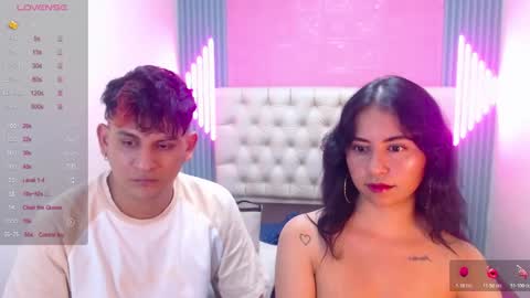 DONA Y CARL online show from December 4, 2025, 5:32 pm