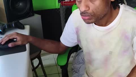 dondiego5511 online show from April 13, 2026, 6:46 pm