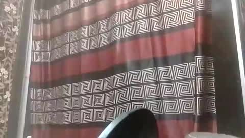 donglish718856 online show from December 3, 2025, 6:10 am