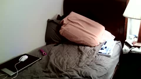 Snapshot of donkerton chatting on September 27, 2025, 9:58 am Donk online show from September 27, 2025, 9:58 am