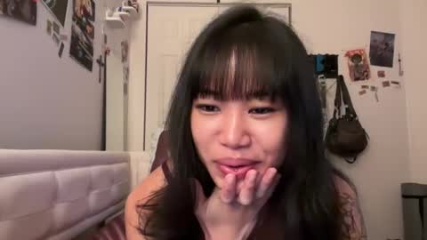 Snapshot of donna_baby chatting on January 22, 2025, 10:59 pm D2Creamy online show from January 22, 2025, 10:59 pm