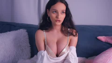 Victoria online show from May 11, 2026, 9:01 pm