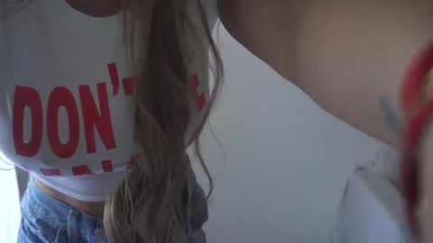 Snapshot of donnna19 chatting on November 18, 2025, 12:20 pm Donatella online show from November 18, 2025, 12:20 pm