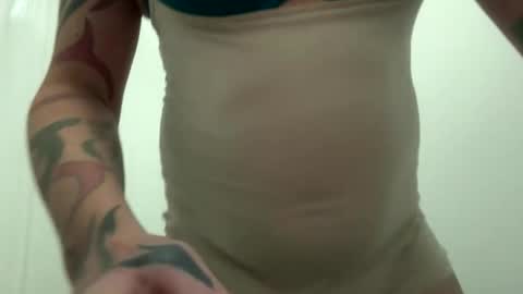 Snapshot of donnylove69 chatting on November 19, 2025, 11:49 pm Panties and stockings tranny online show from November 19, 2025, 11:49 pm