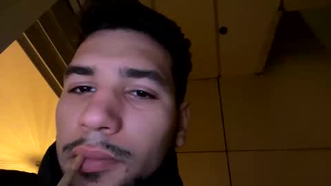 Snapshot of donp98 chatting on December 25, 2024, 9:22 pm Paolodinhero online show from December 25, 2024, 9:22 pm