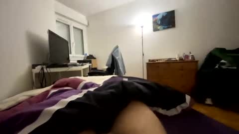 Snapshot of donp98 chatting on February 9, 2025, 11:14 am Paolodinhero online show from February 9, 2025, 11:14 am