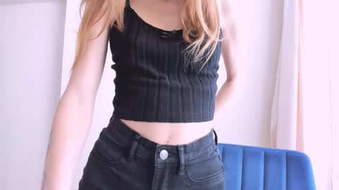 Sam online show from November 4, 2025, 7:18 am