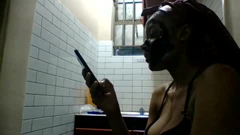 Snapshot of dora05191 chatting on September 16, 2025, 8:43 pm dora05191 online show from September 16, 2025, 8:43 pm