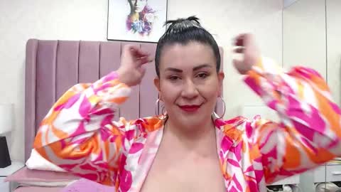 Snapshot of dorettaacreman chatting on September 12, 2025, 1:22 pm Anny online show from September 12, 2025, 1:22 pm