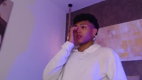 jaden online show from December 3, 2024, 1:32 pm