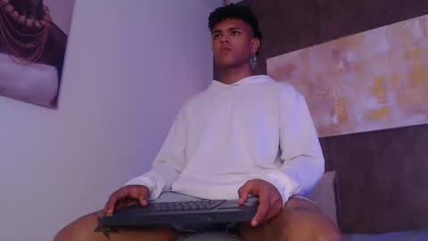 jaden online show from December 3, 2024, 4:39 pm